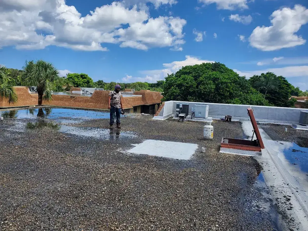 Hot Asphalt - Photo 2