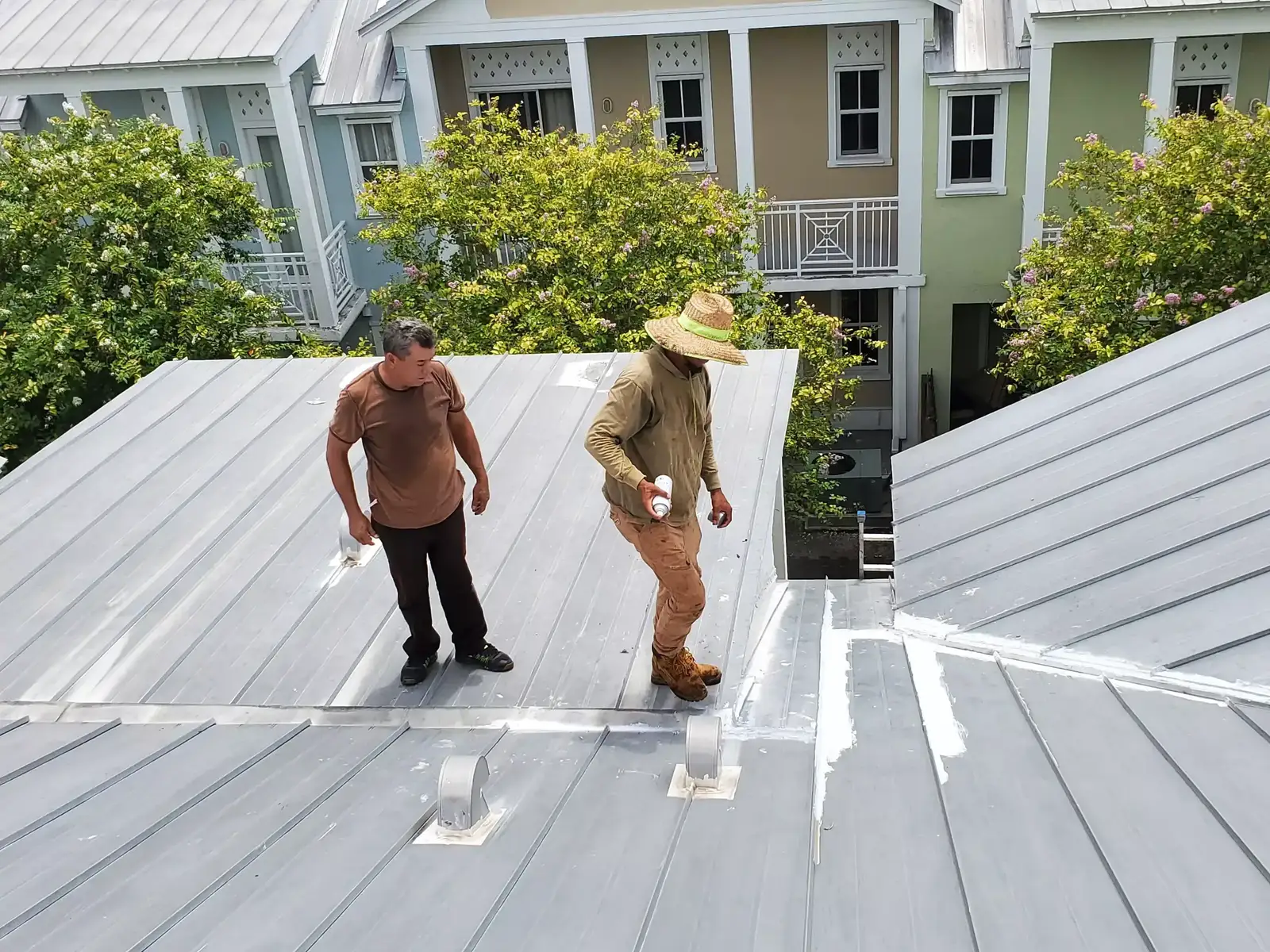 Metal Panels - Photo 3